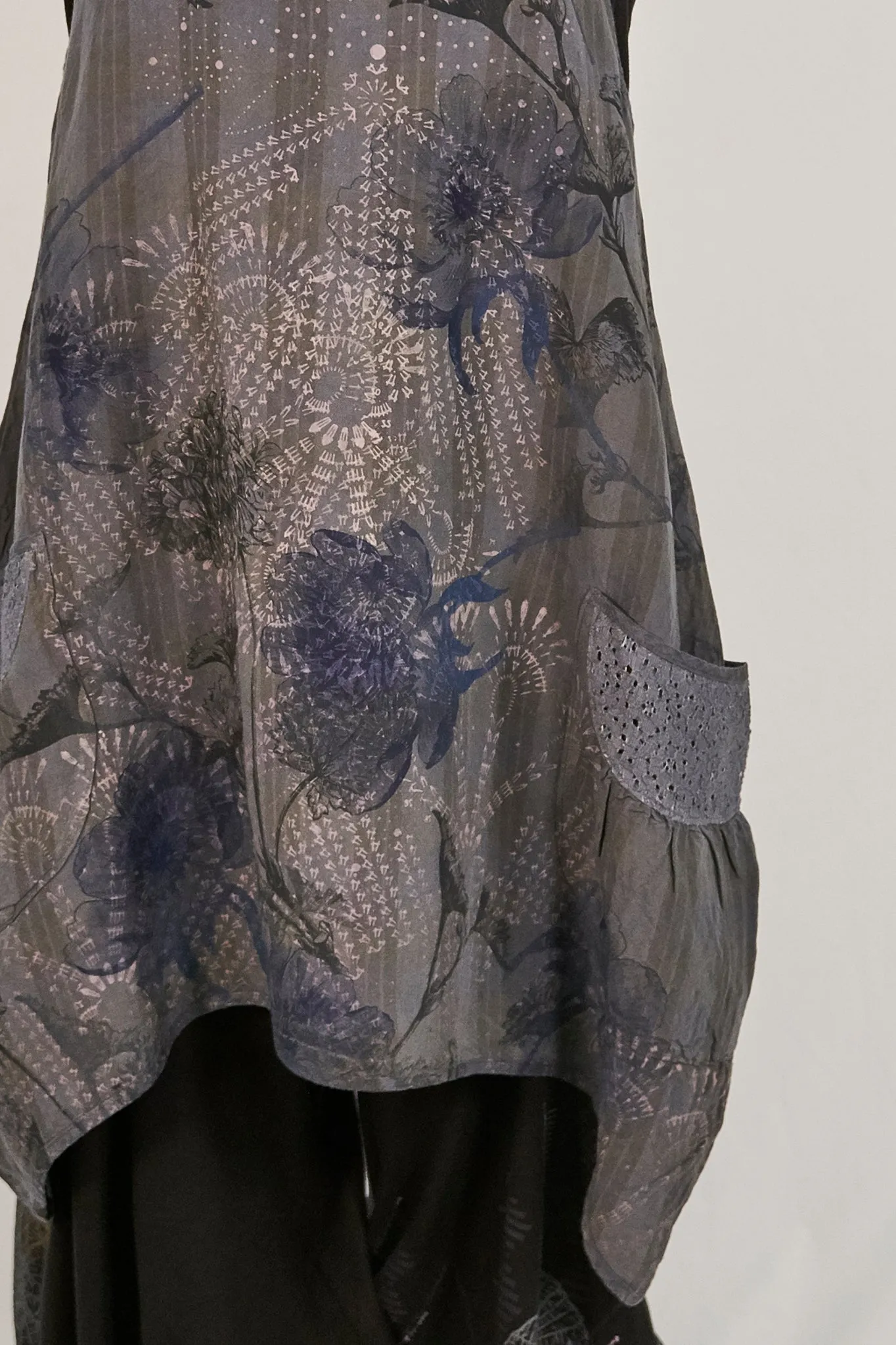 6182 Nouveau Lace Trim Shift Graycious-Daydream Garden