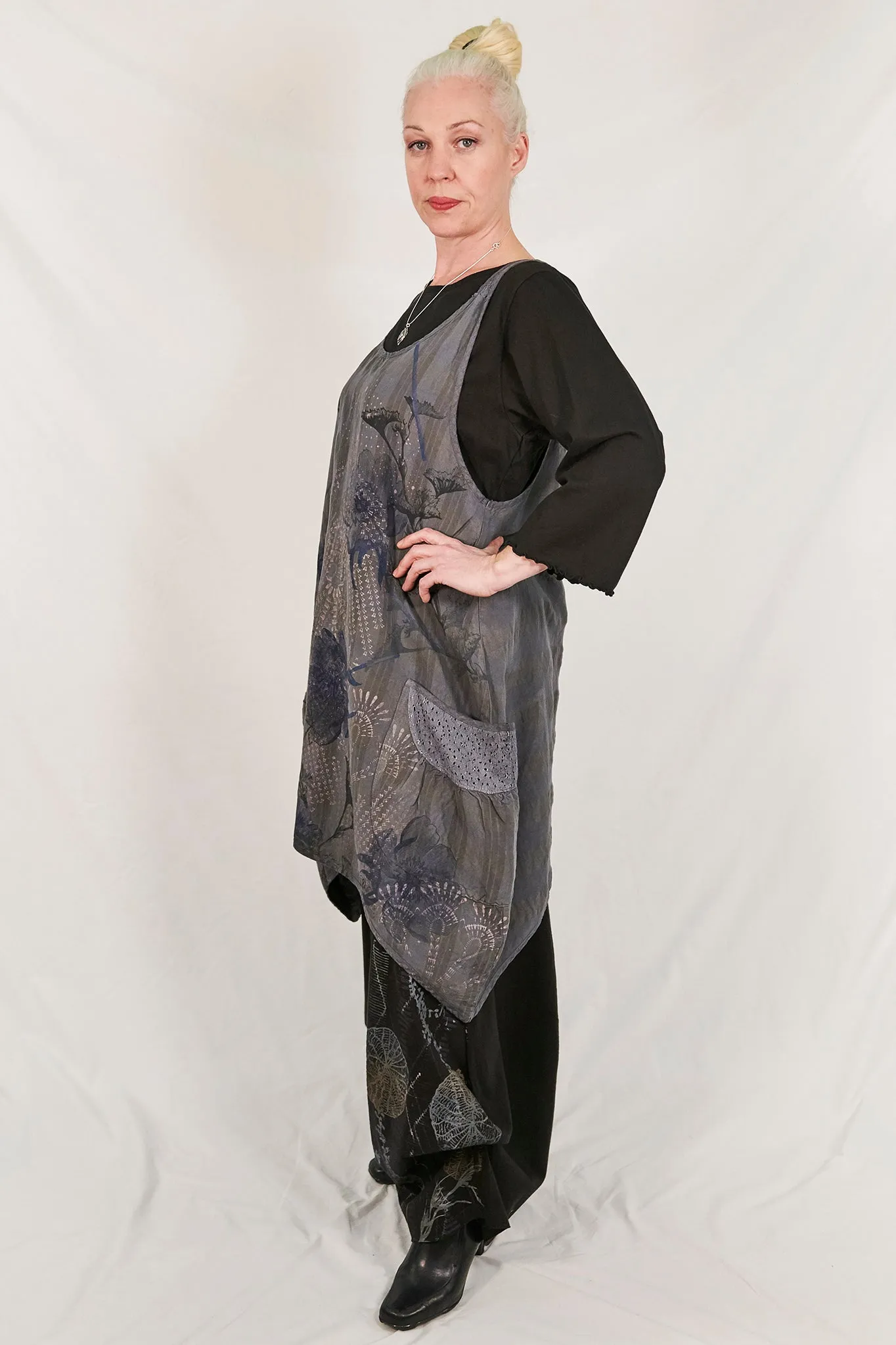6182 Nouveau Lace Trim Shift Graycious-Daydream Garden