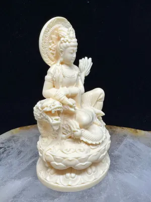 7.75" Palm nut carved Thousand hand Guan Yin w/ heart sutra XE42