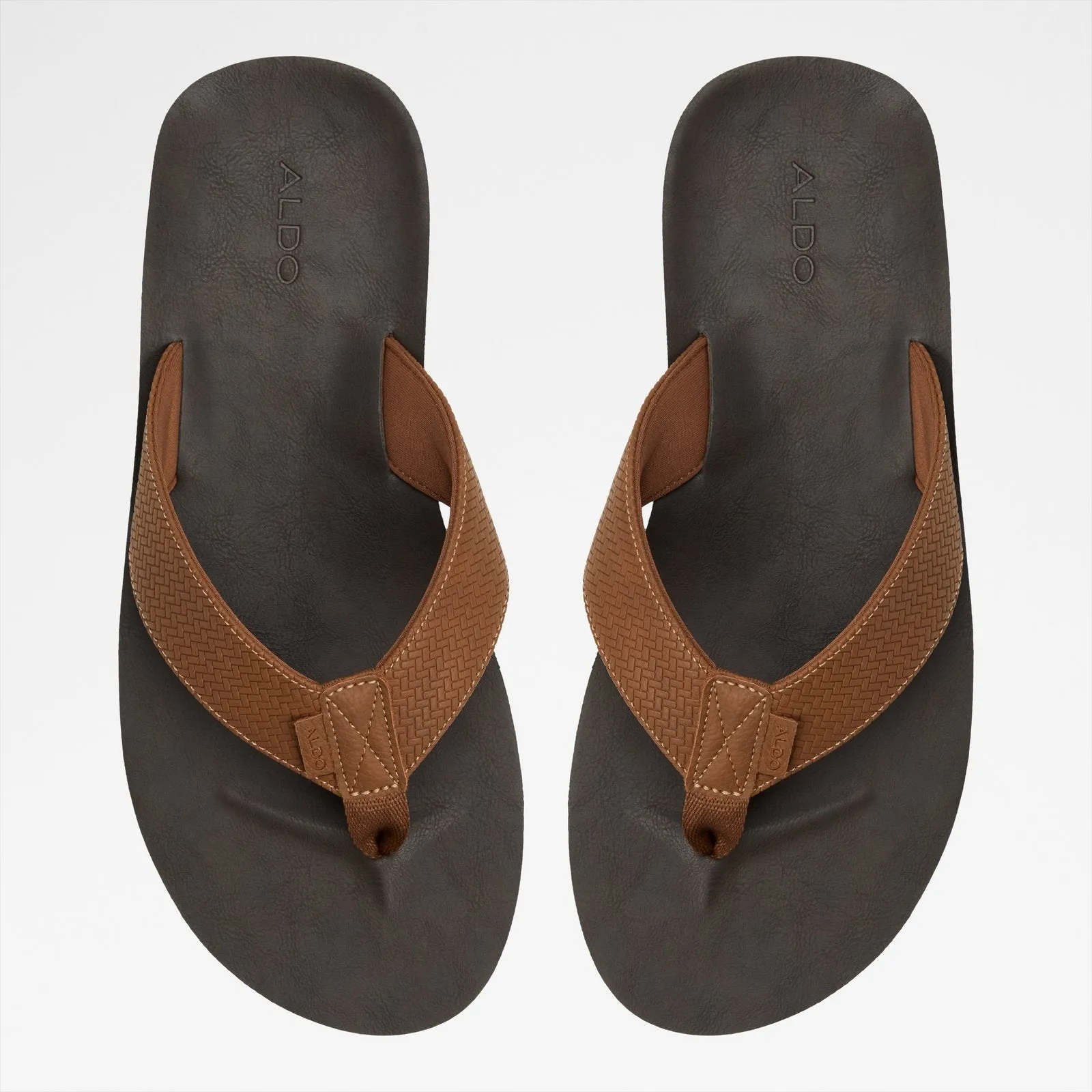 Adede / Flat Sandals