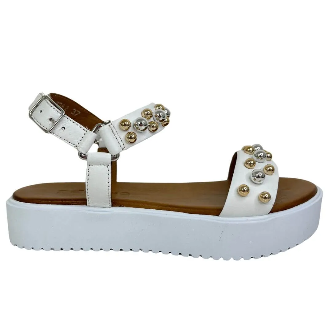 Adesso Chloe Sandals - White