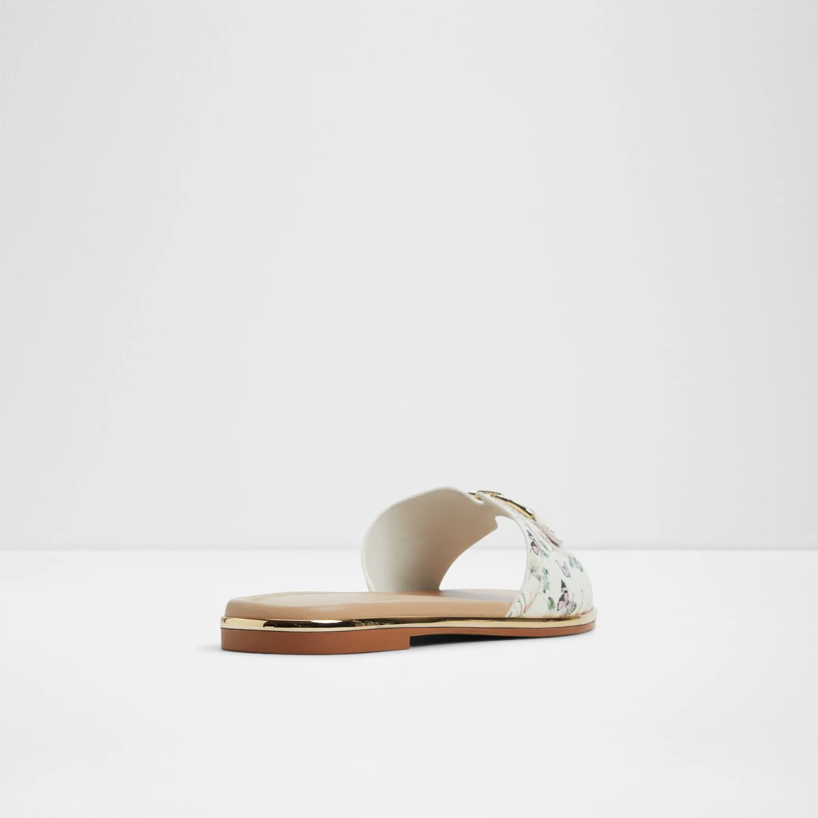 Alamassi / Flat Sandals