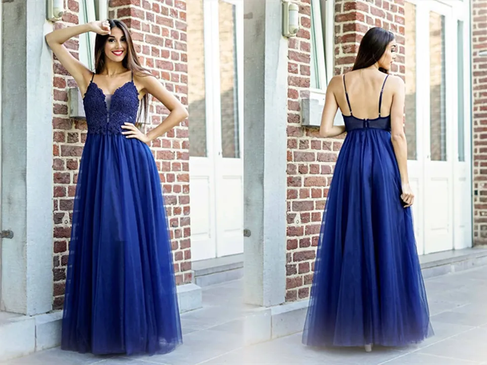 Anneprom Exquisite Spaghetti Straps A line Prom Dresses Tulle Appliqued Gowns APP0475