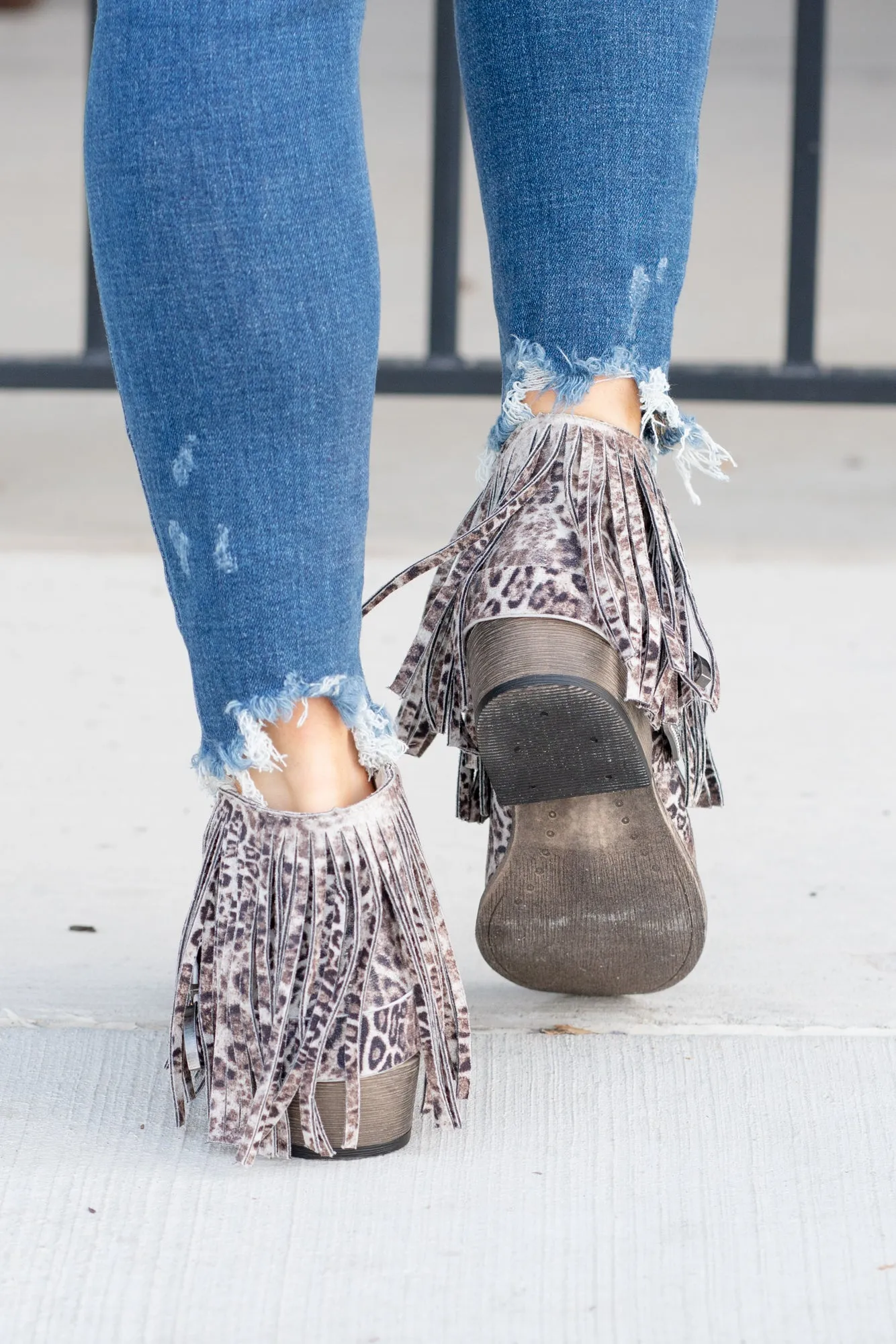 Billie Buckle Fringe Boots - White & Black