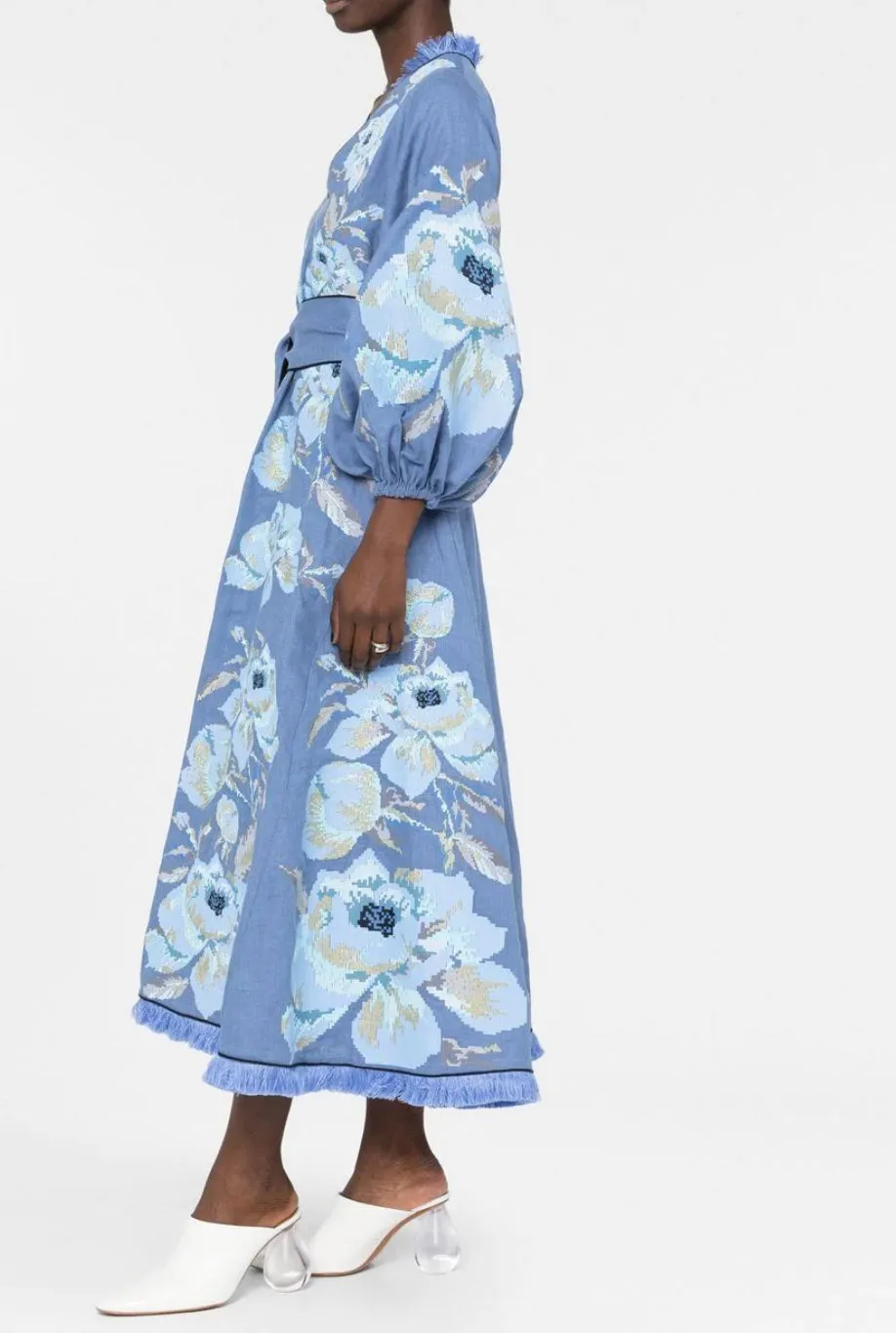 Blue kaftan with embroidered roses