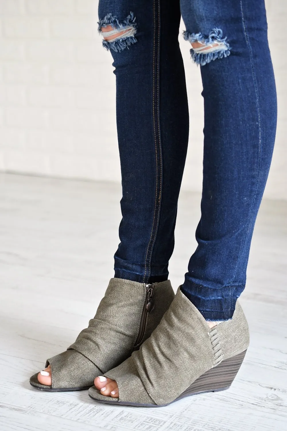 Bonnie Peep Toe Wedges