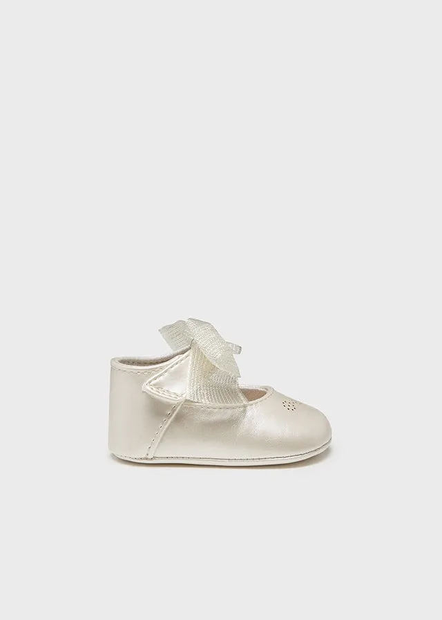 Bow Buckle Shoes 9.518