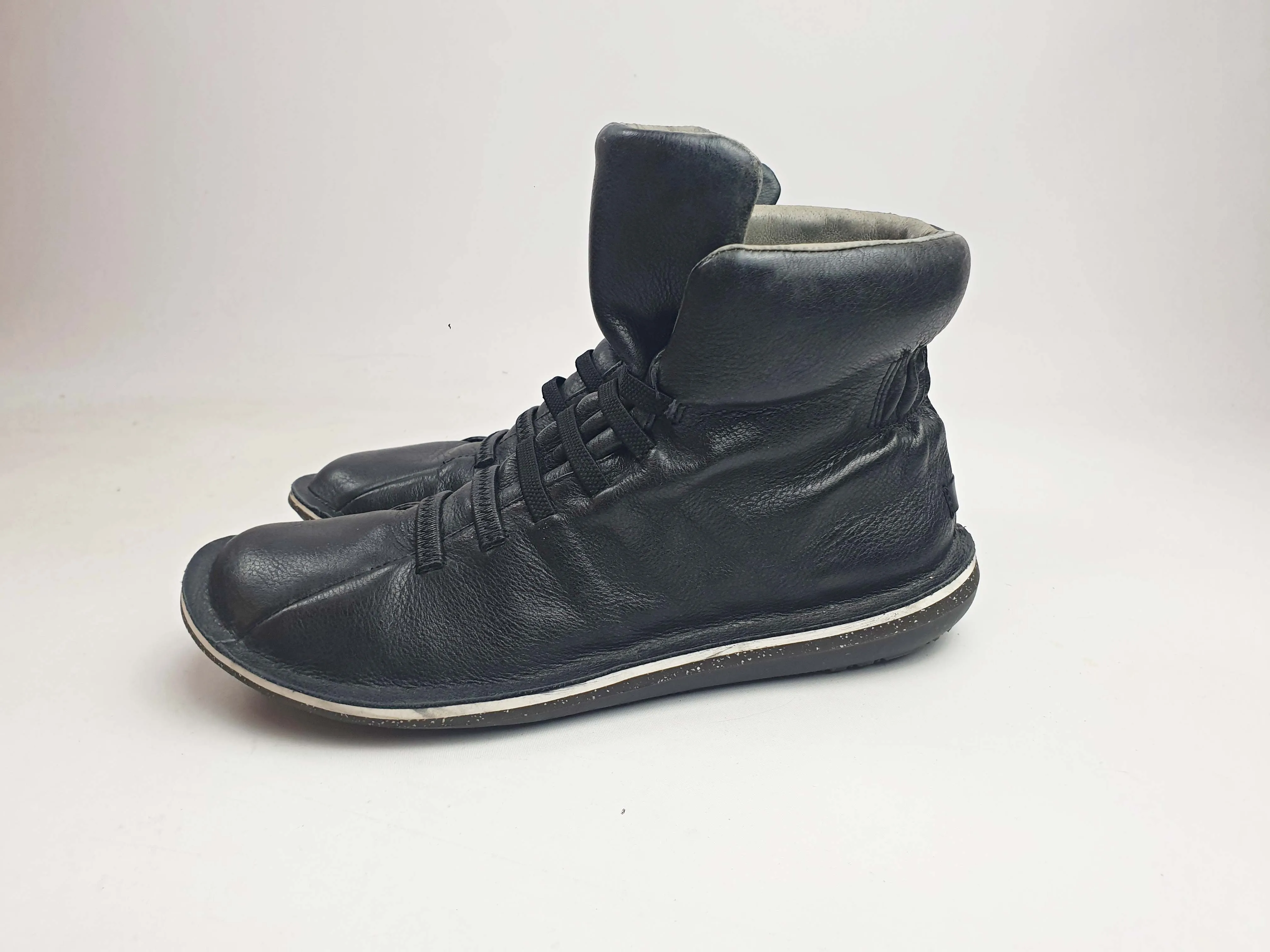 Camper black flat leather boots size 38