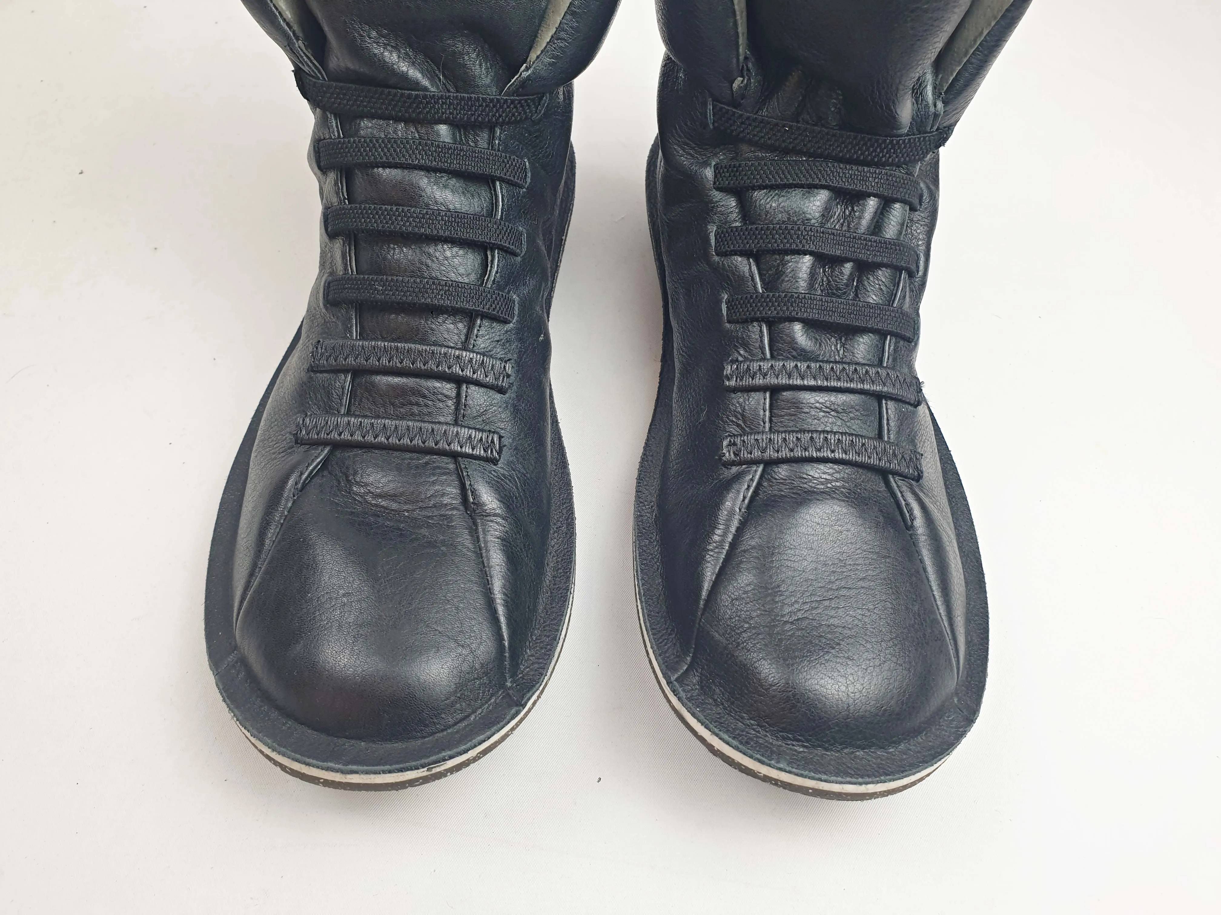 Camper black flat leather boots size 38