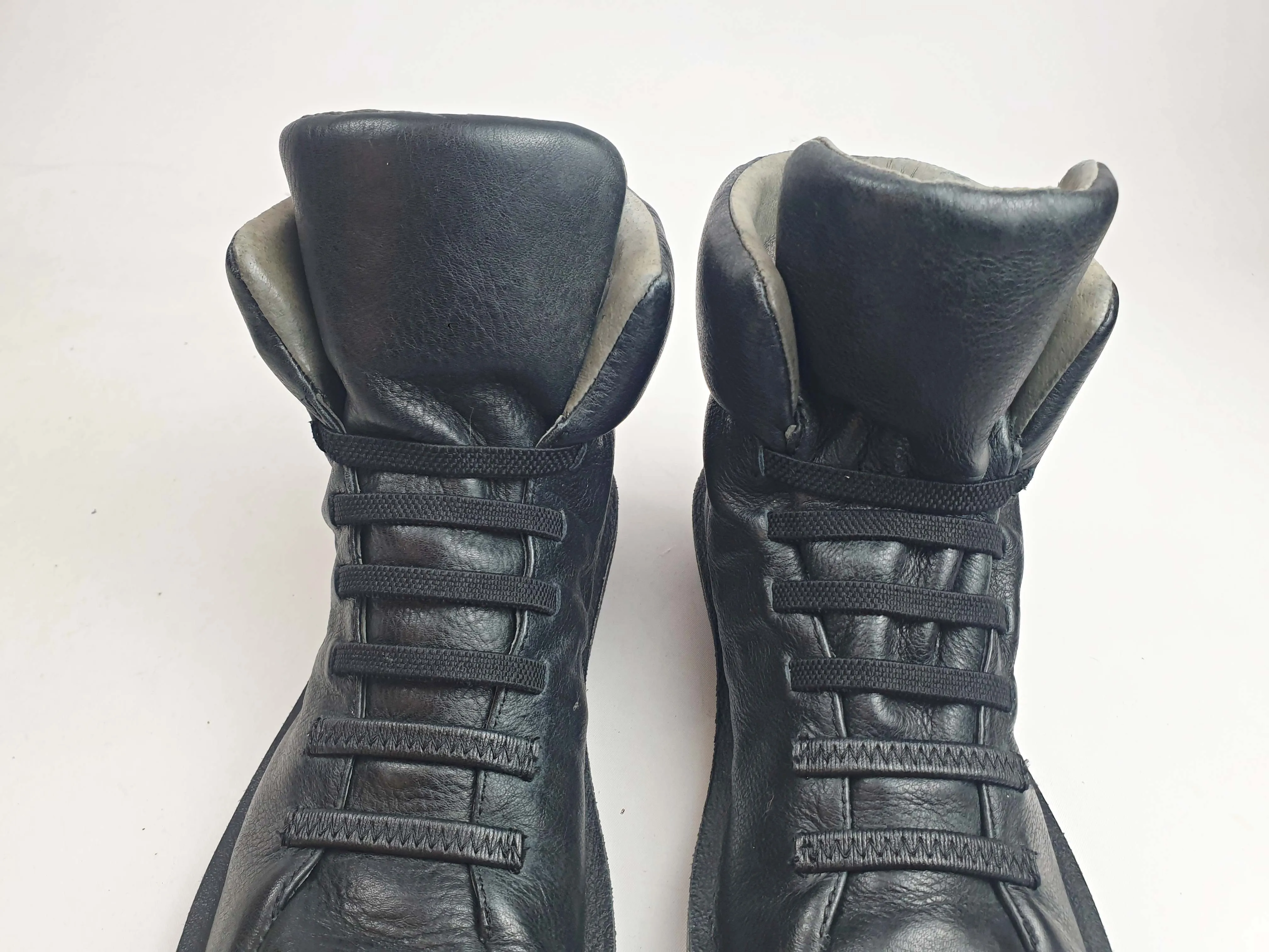 Camper black flat leather boots size 38