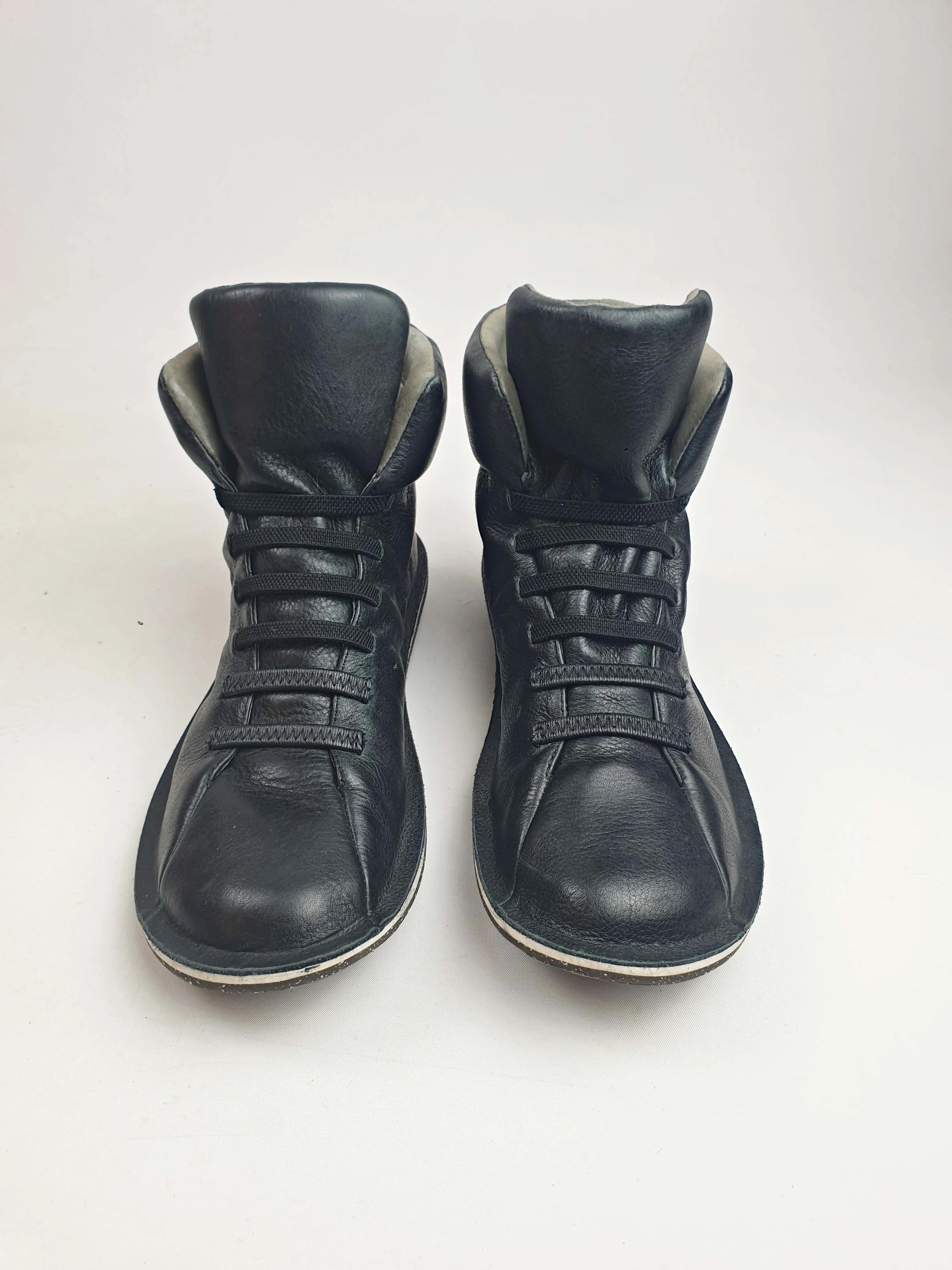 Camper black flat leather boots size 38