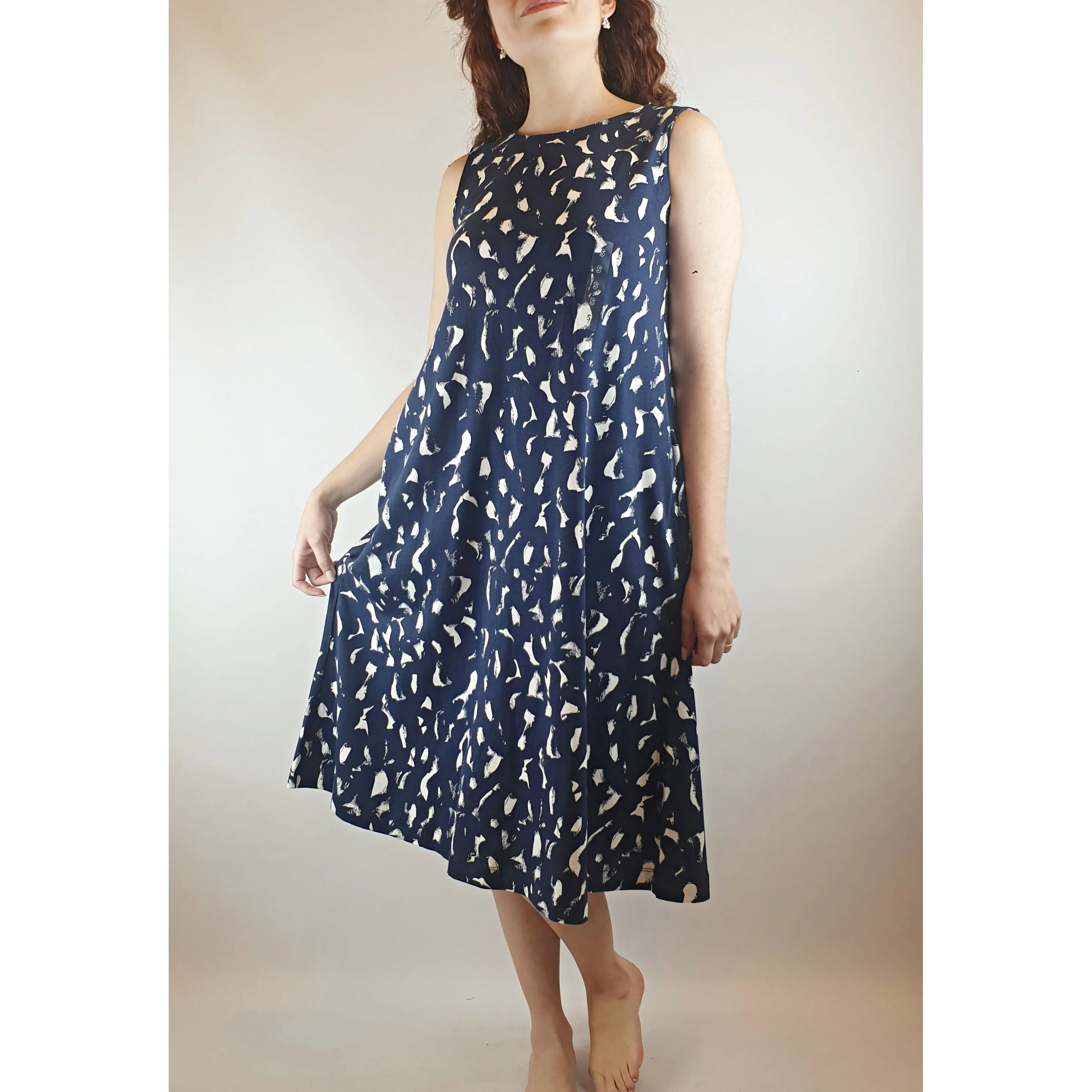 Cassie Byrnes (aka Variety Hour) x Uniqlo navy sleeveless dress size S (best fits size 10)