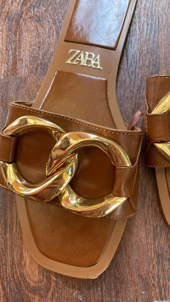 Chain Flat Mules (size 39)