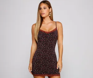 Charming Chic Ditsy Charming Floral Mini Dress