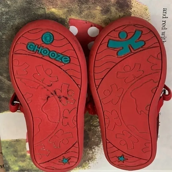 Chooze Red Sparkle Mary Janes - Girls 6 - EUC!