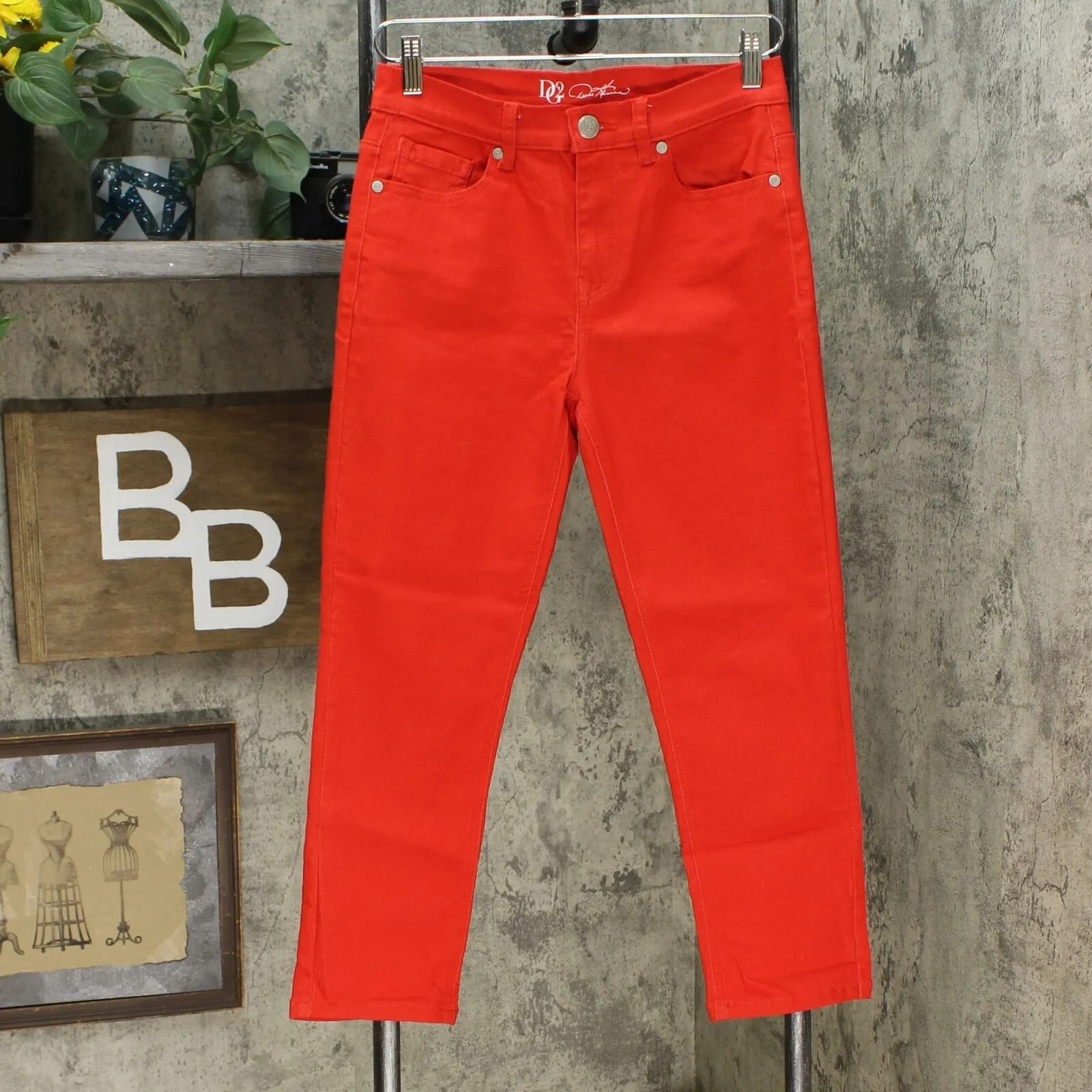 DG2 by Diane Gilman Women's Virtual Stretch Cropped Skinny Jeans Red 4
