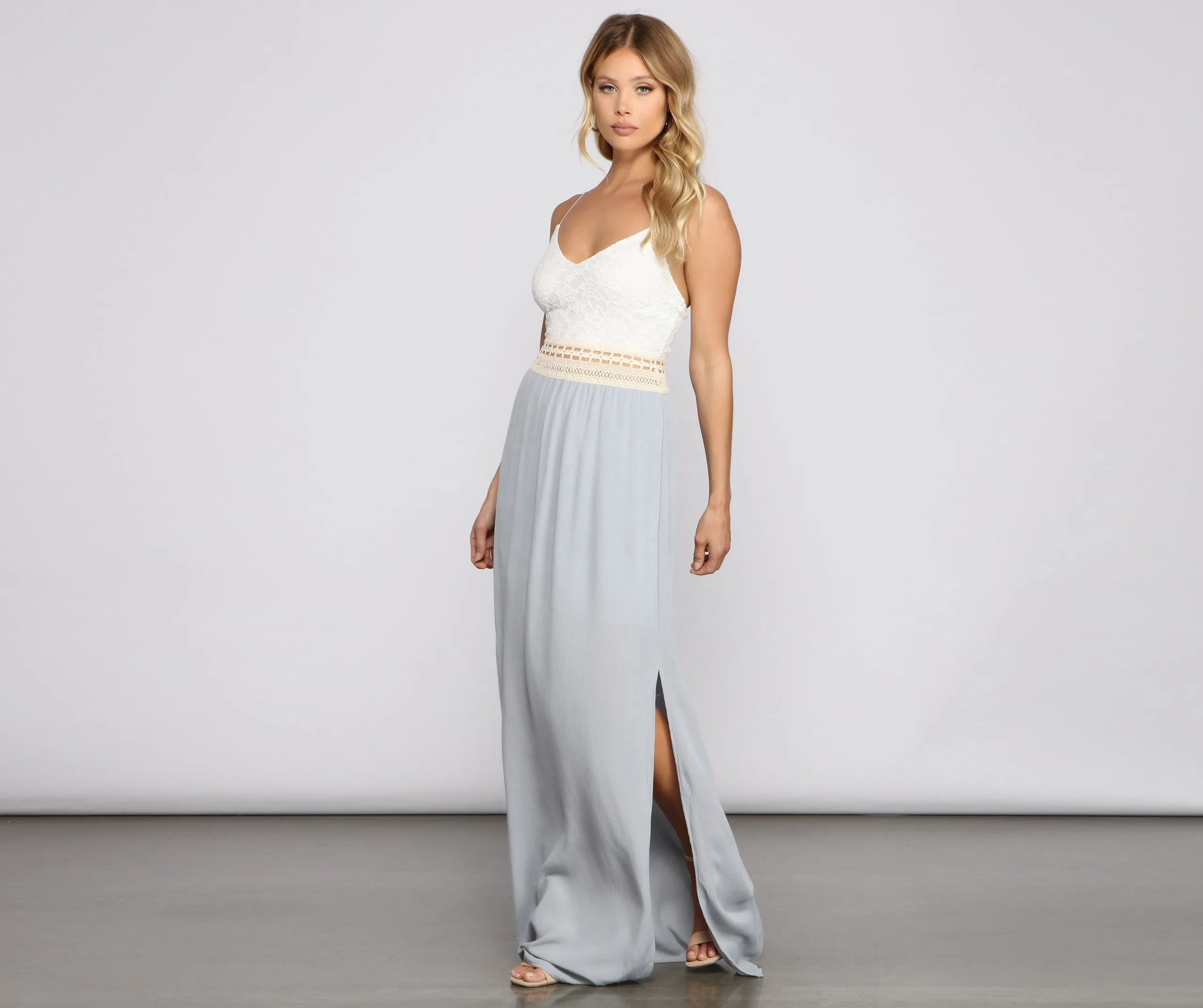 Effortlessly Stunning Crochet Charming Waist Maxi Dress