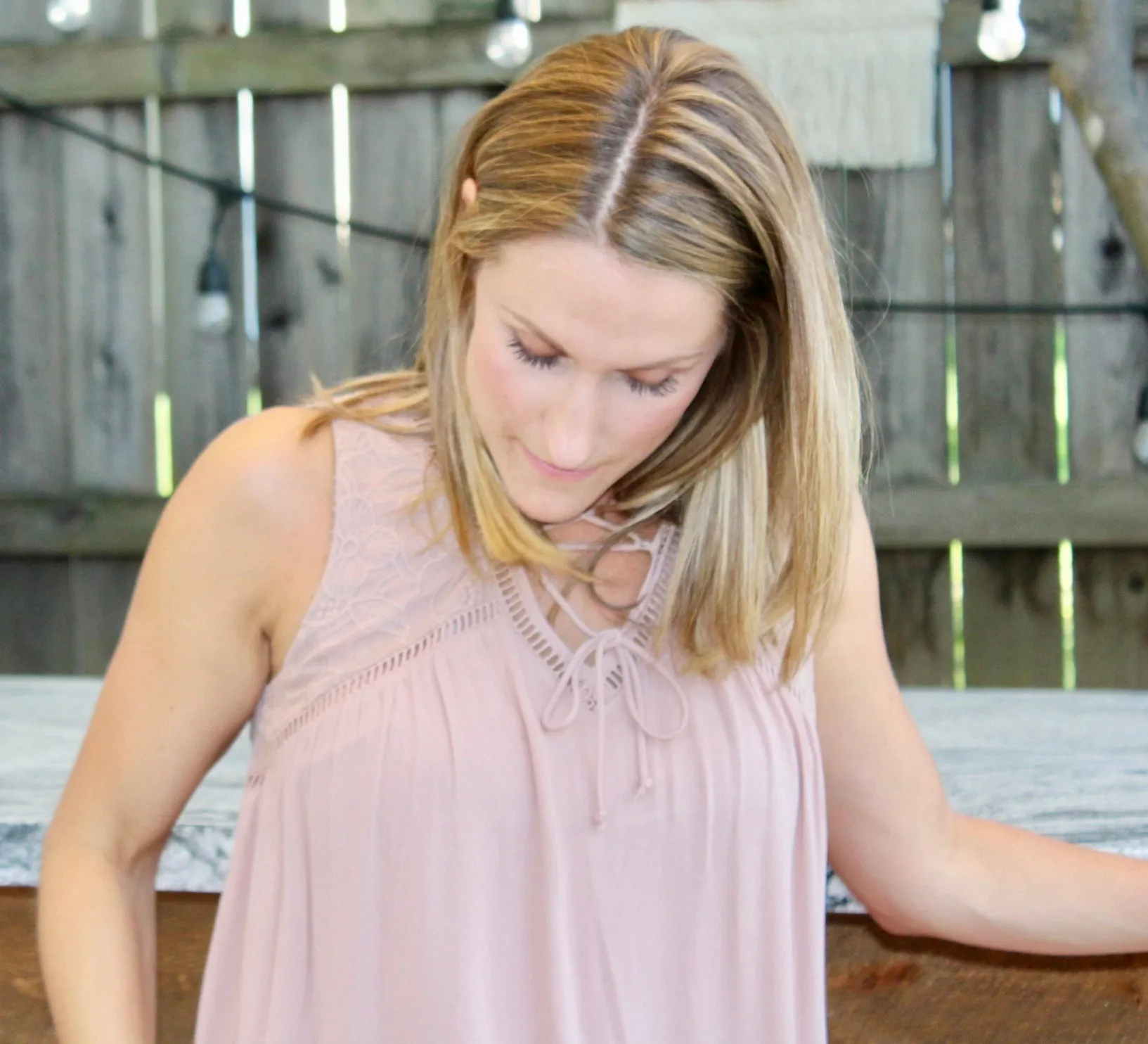 EMBROIDERED POCKETED SHIFT DRESS