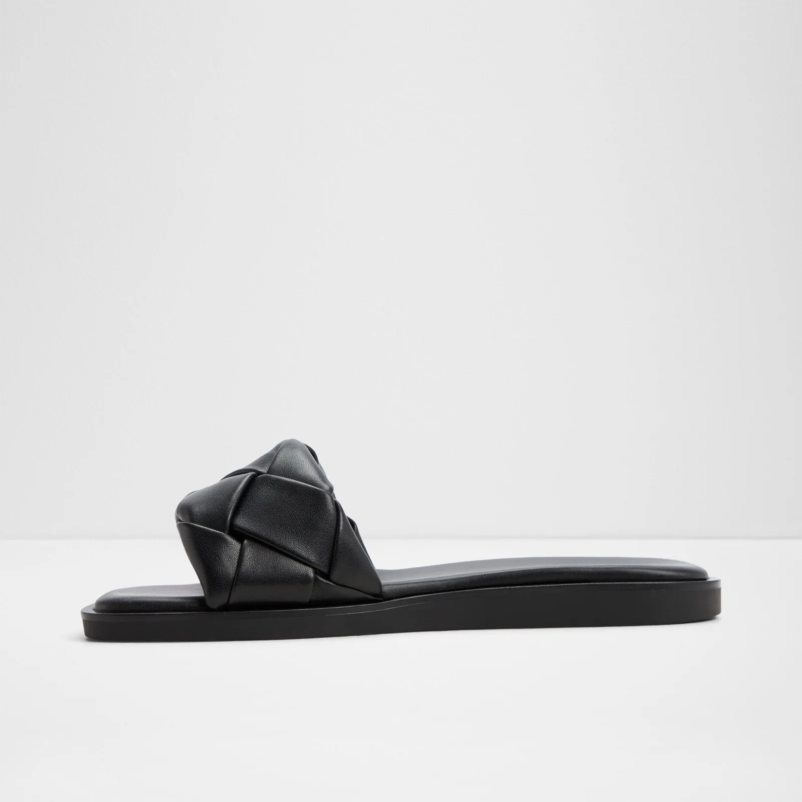 Esterelle / Flat Sandals