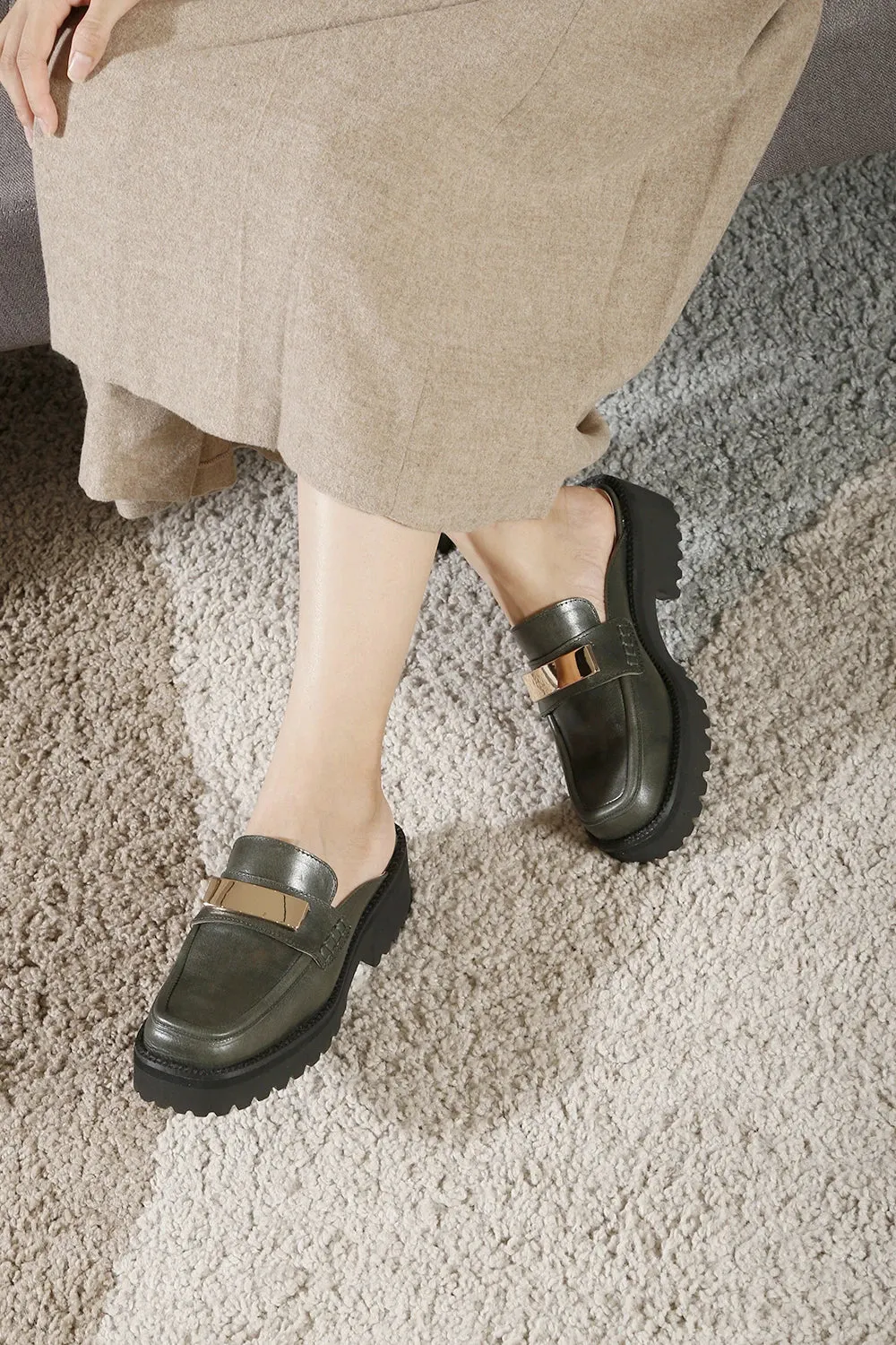 FLAT BUCKLE MULE GREEN