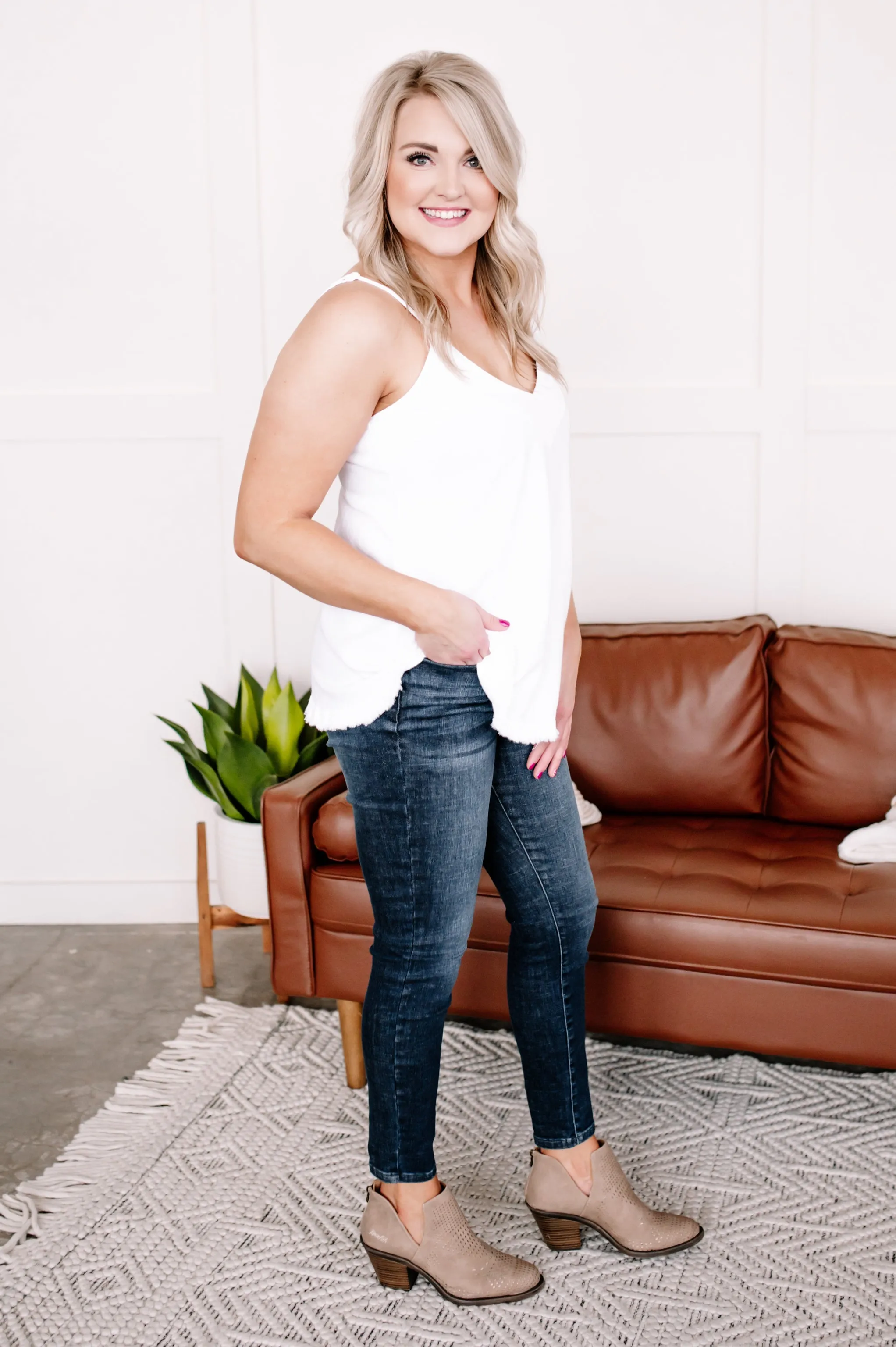 Going The Distance Sleeveless Top In White