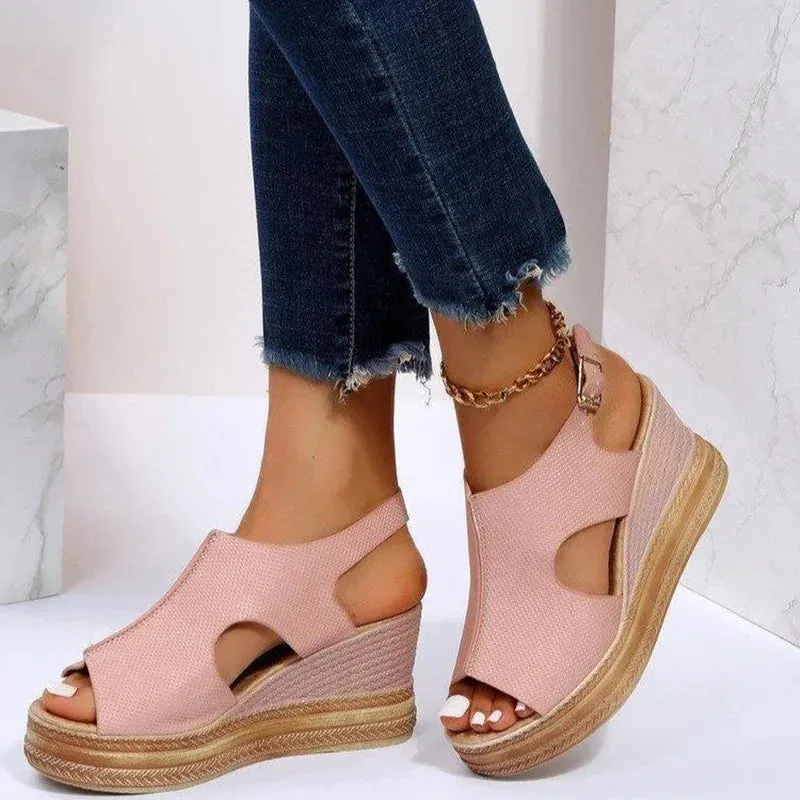 Gold wedges with glitter