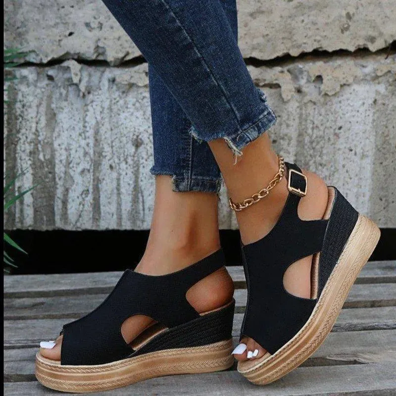 Gold wedges with glitter