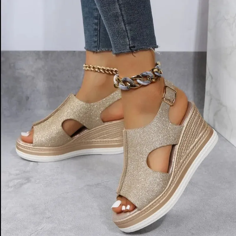 Gold wedges with glitter
