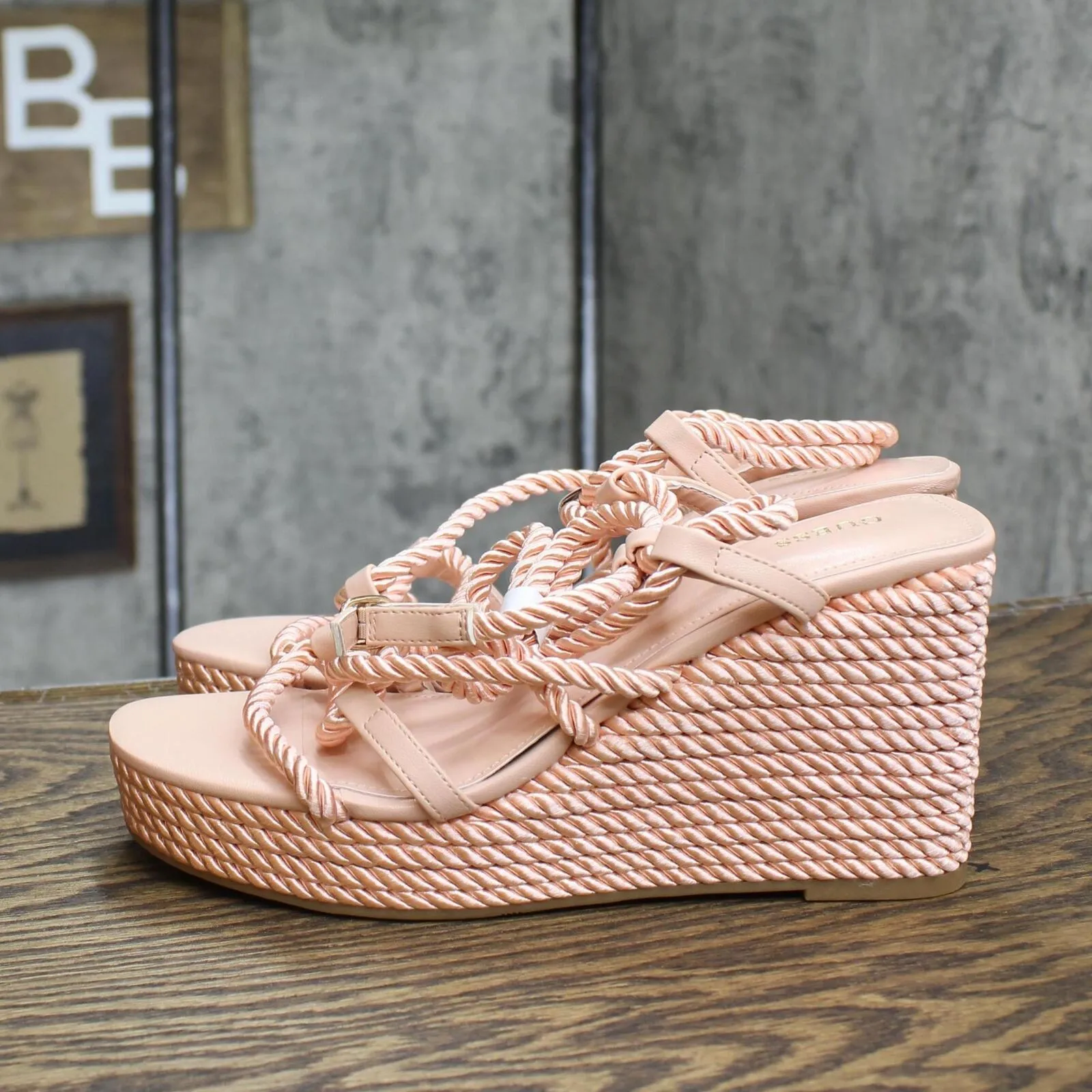 Guess Womens Natesha Strappy Rope Wedges Sandals Shoes GWNATESHA Pink 9M