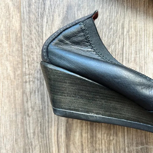 Hispanitas Black Leather Mini Wedges | 37