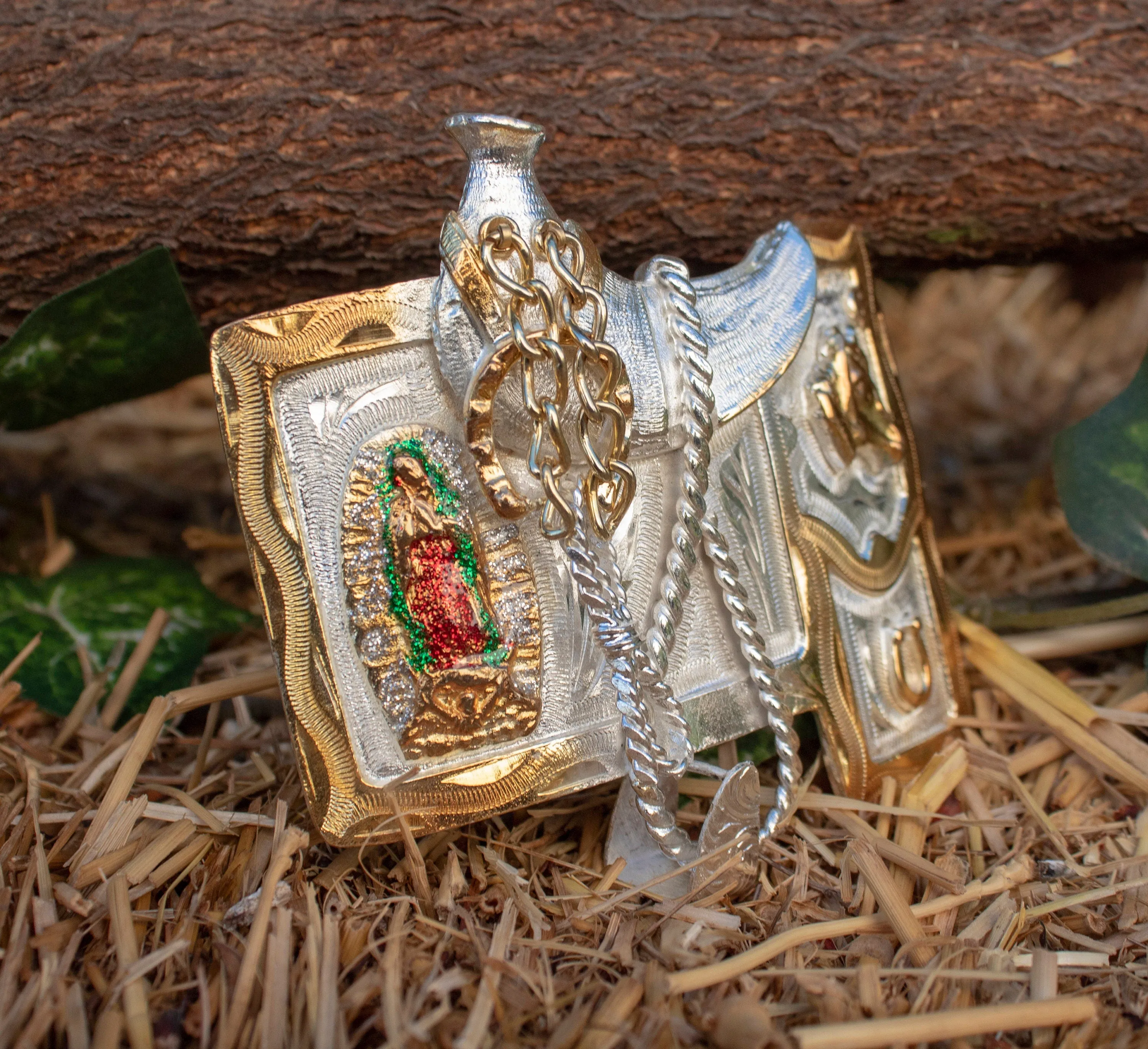HORSE SADDLE ENGRAVED Virgen de Guadalupe Virgin Mary cowboy Mariachi alpaca silver belt buckle sillin caballo
