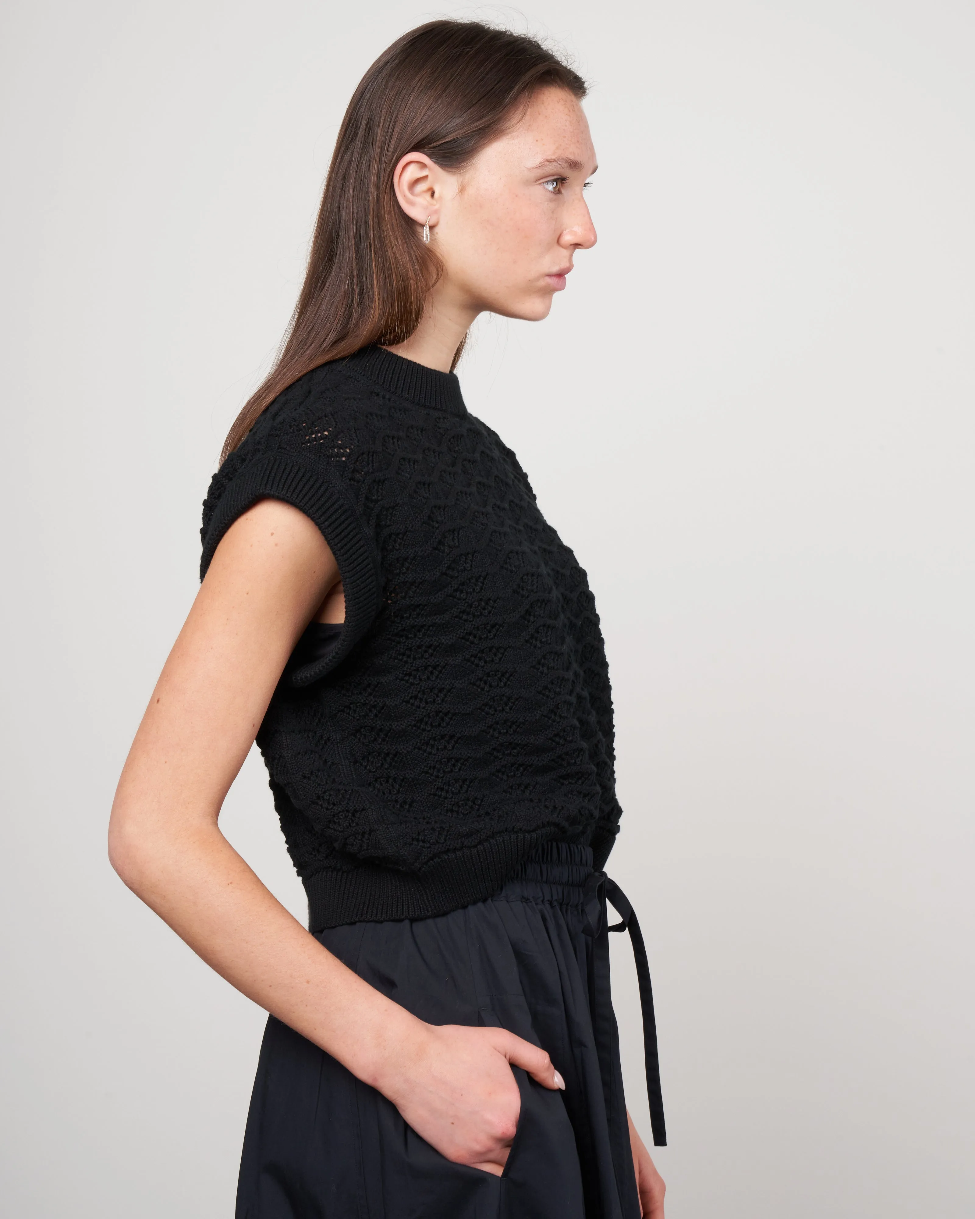 lace top - black