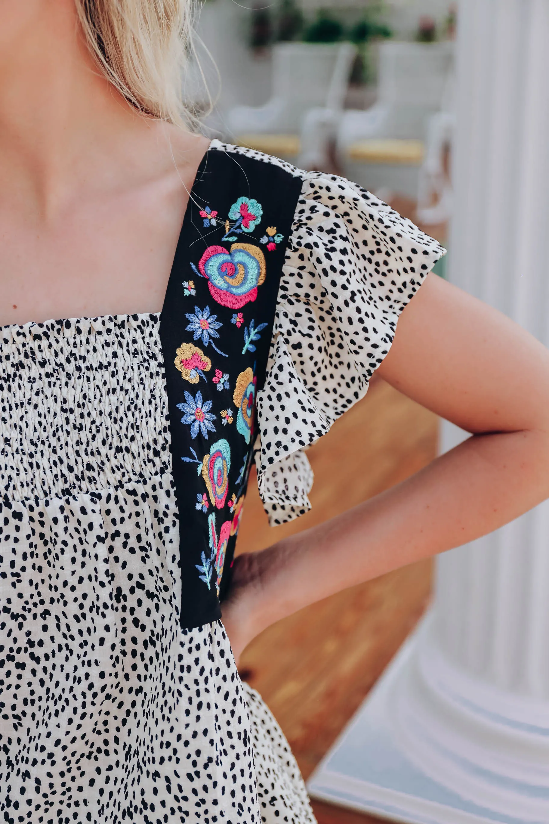 Lillian Embroidered Blouse S-3X