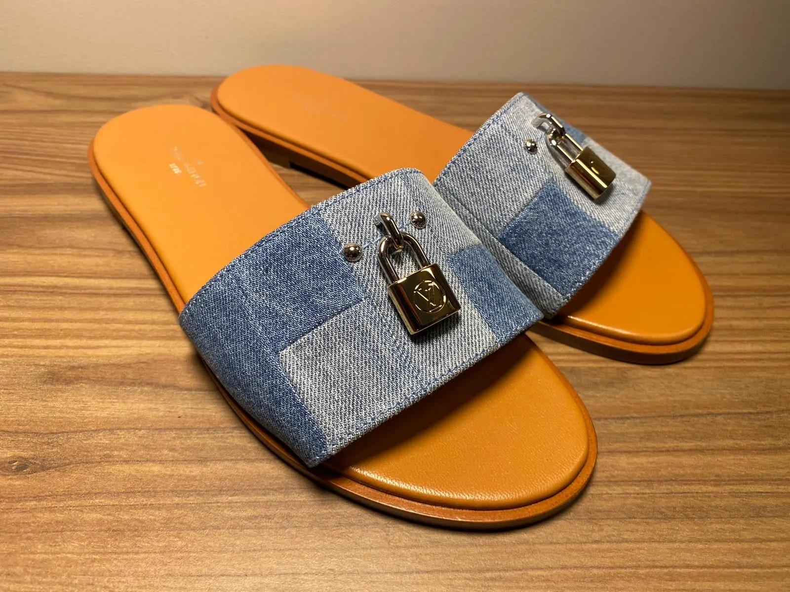 Lock It Flat Mule