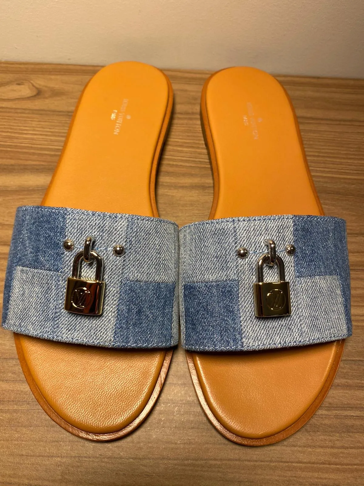 Lock It Flat Mule