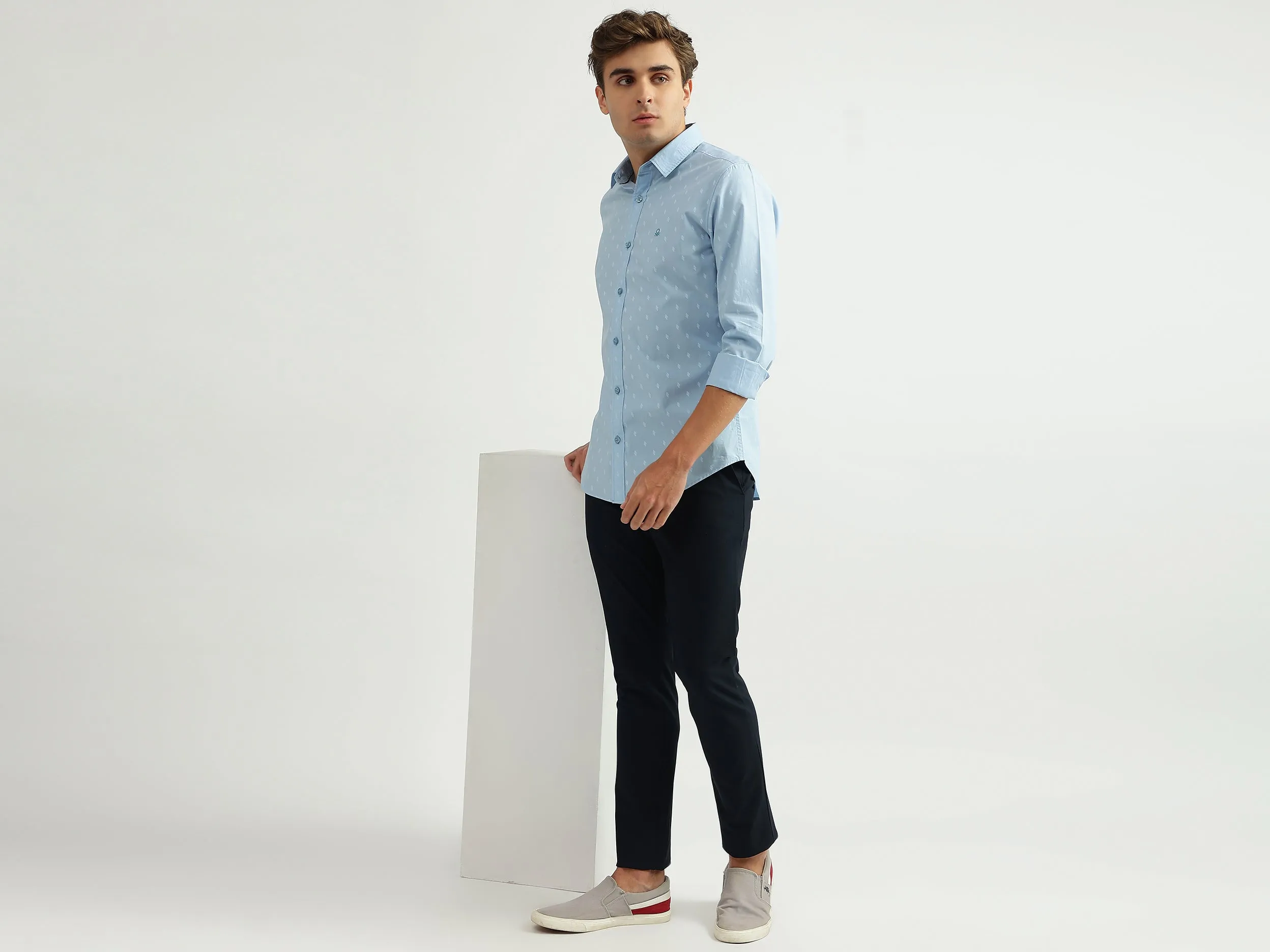 Men Printed Spread Collar Shirt