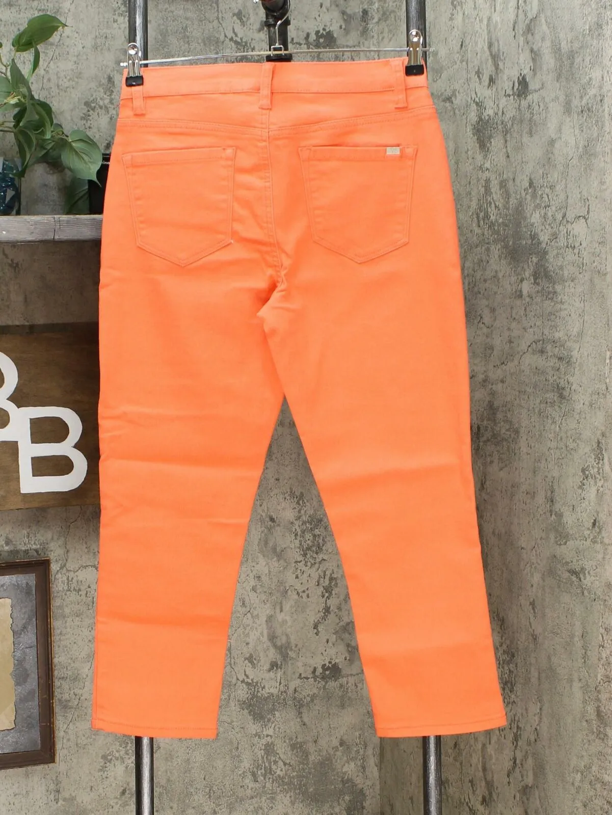 NWT DG2 By Diane Gilman Womens Virtual Stretch Cropped Skinny Jean. 603955 6