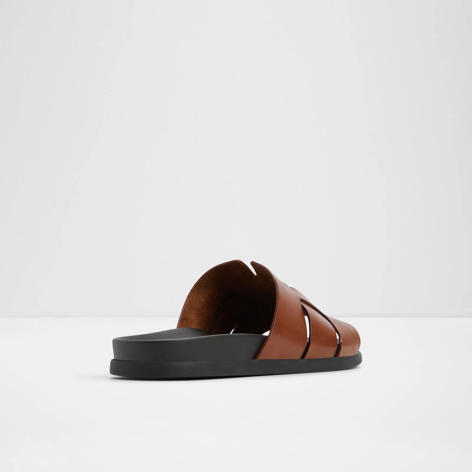 Padien / Flat Sandals
