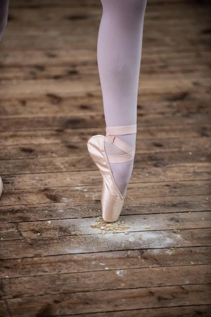 Pointes de danse avec semelles souples débutante, beige