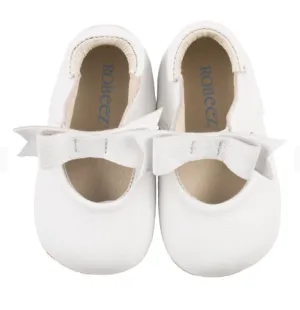 Robeez Sofia First Kicks - White