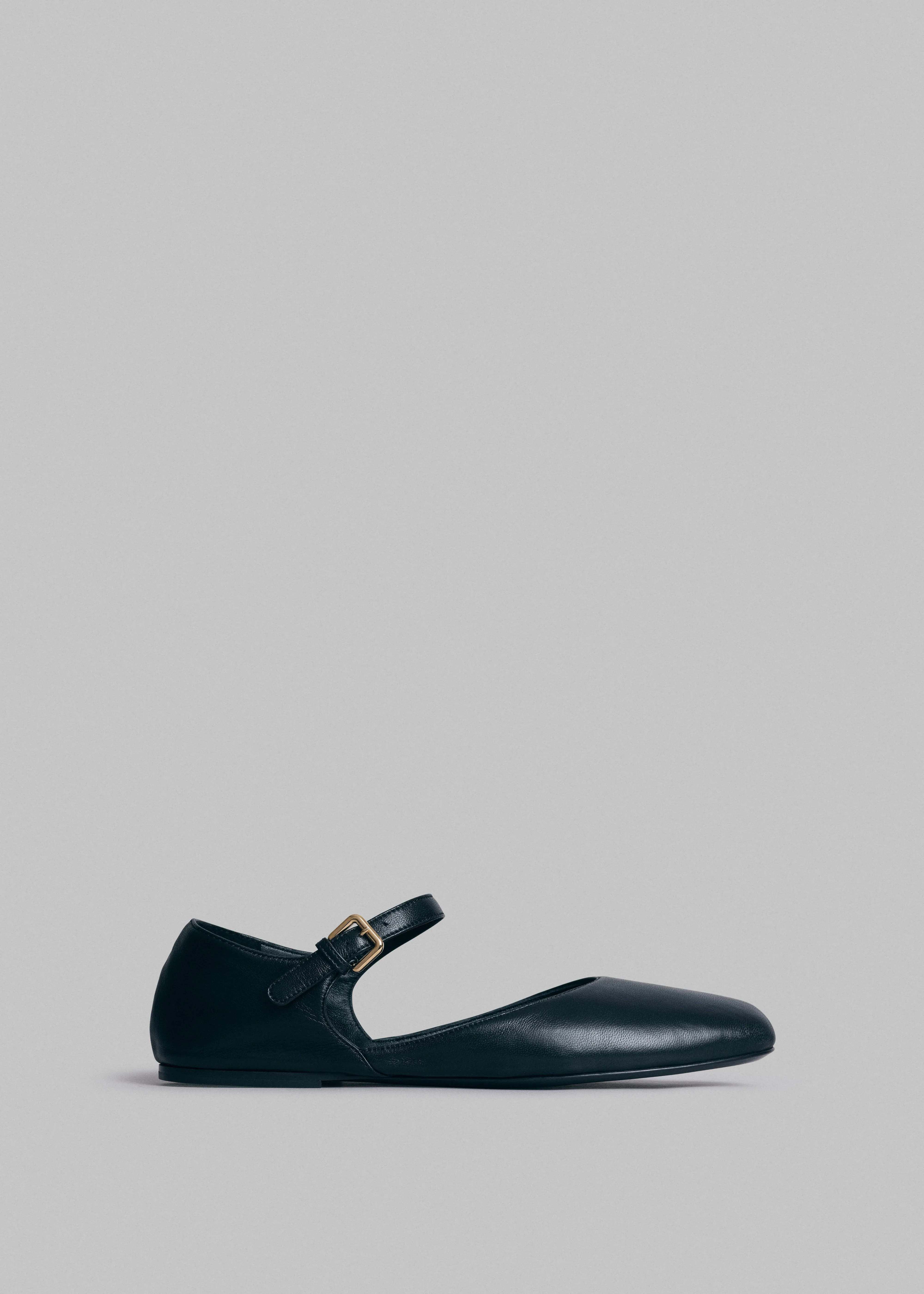 Round Toe D'Orsay Flat in Leather - Black