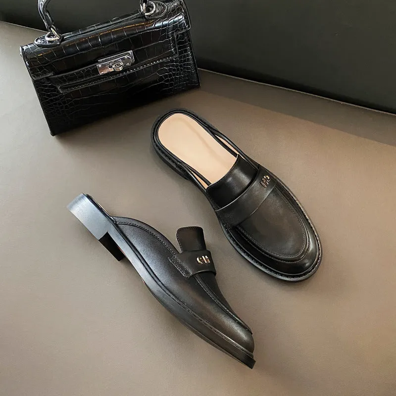 Round toe flat mules
