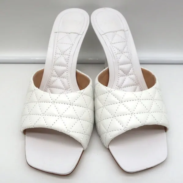 Schutz Fryda Mules White Quilted Leather Size 9 Open Toe Sandals NEW
