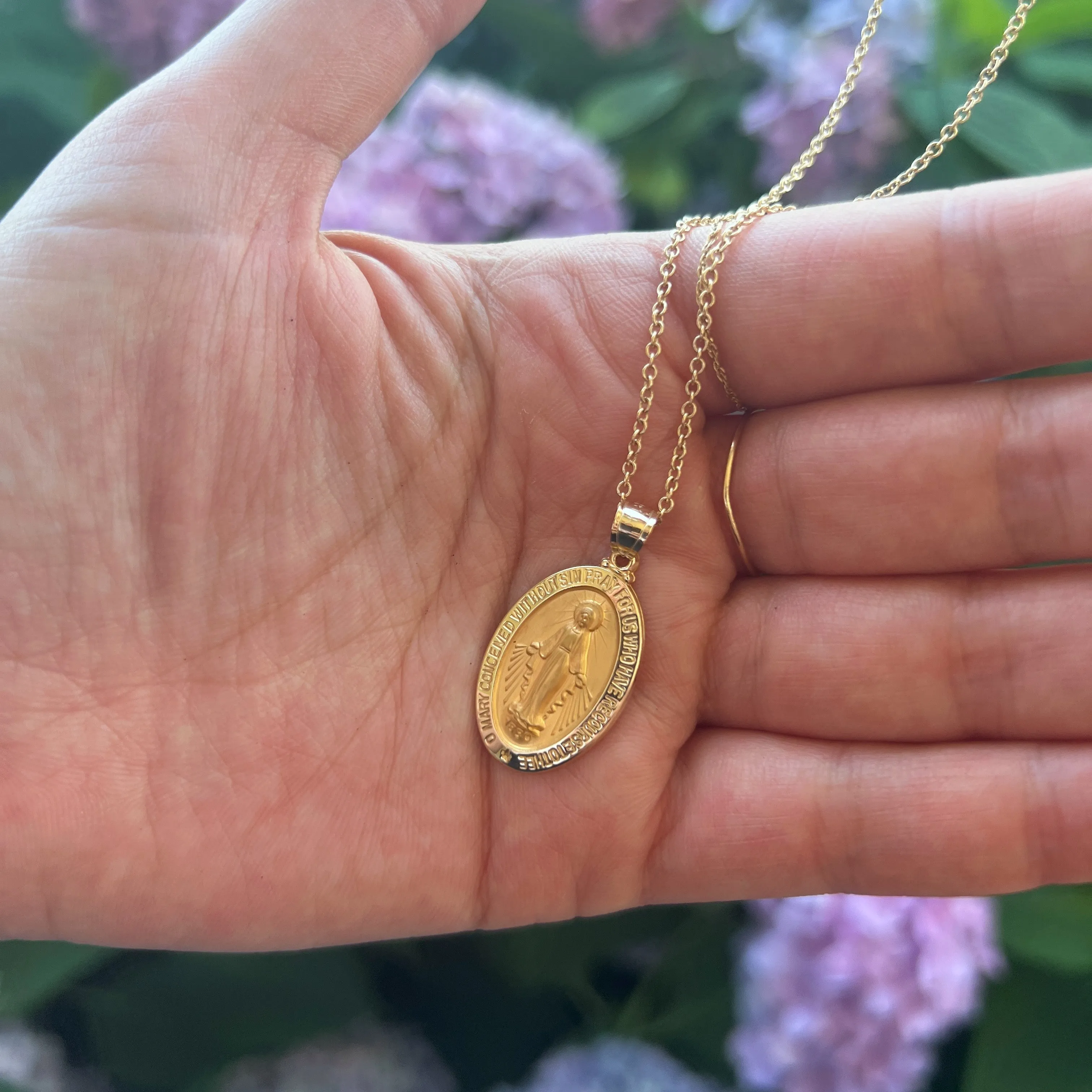 SOLID 14K GOLD MIRACULOUS MEDAL | OVAL