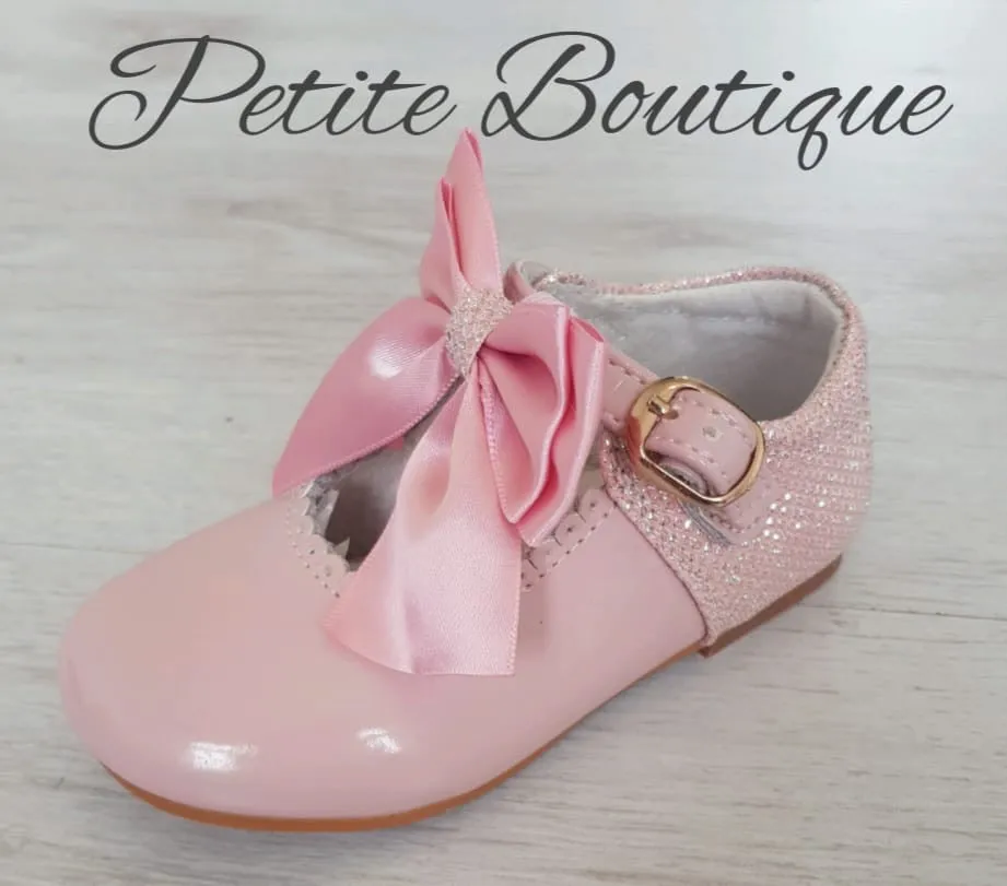 Spanish pink patent leather shoes