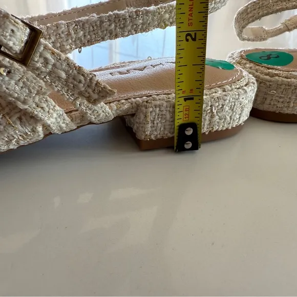 Tahari-NWT- Password-Tweed-Mary Jane-Sling Back-Buckle-Cream-Gold-Classic-Size 8