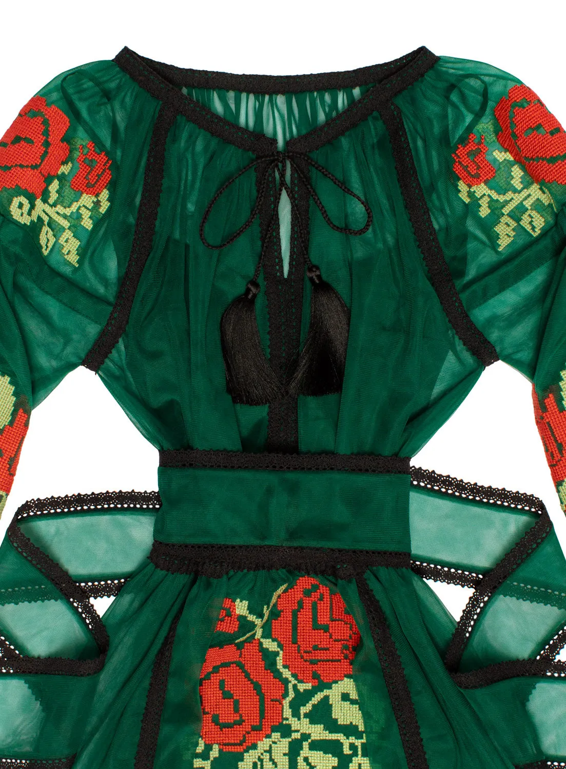 Tulle kaftan with embroidery and lace