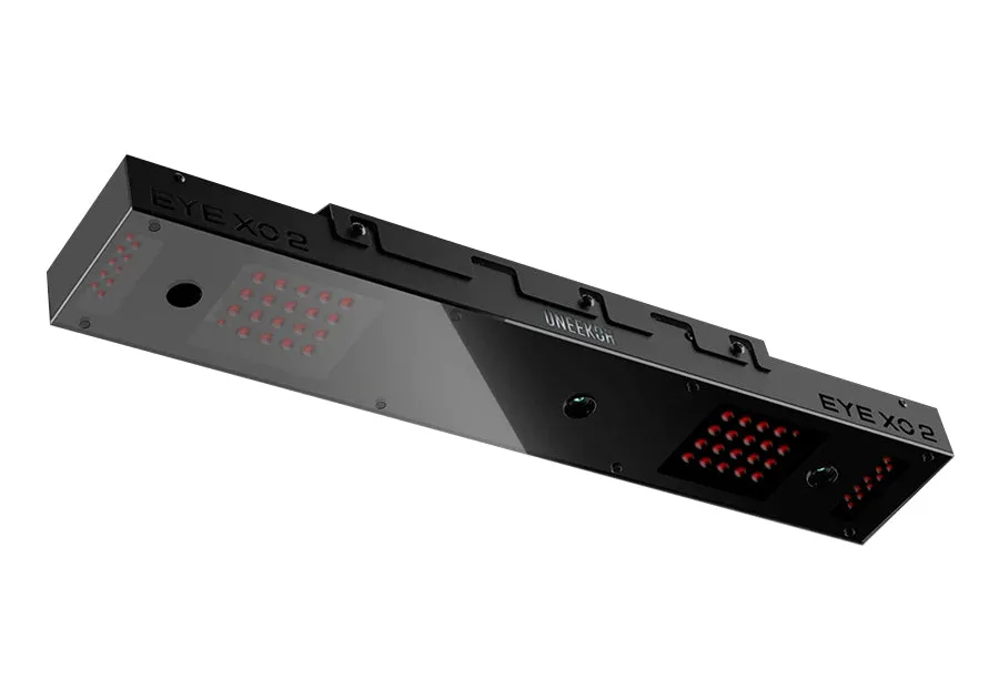 Uneekor EYE XO2 Launch Monitor & Golf Simulator