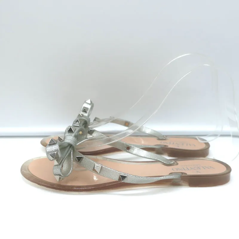 Valentino Rockstud Bow Jelly Flat Thong Sandals Silver Metallic Size 36