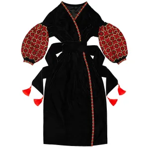 Velvet kaftan with embroidery